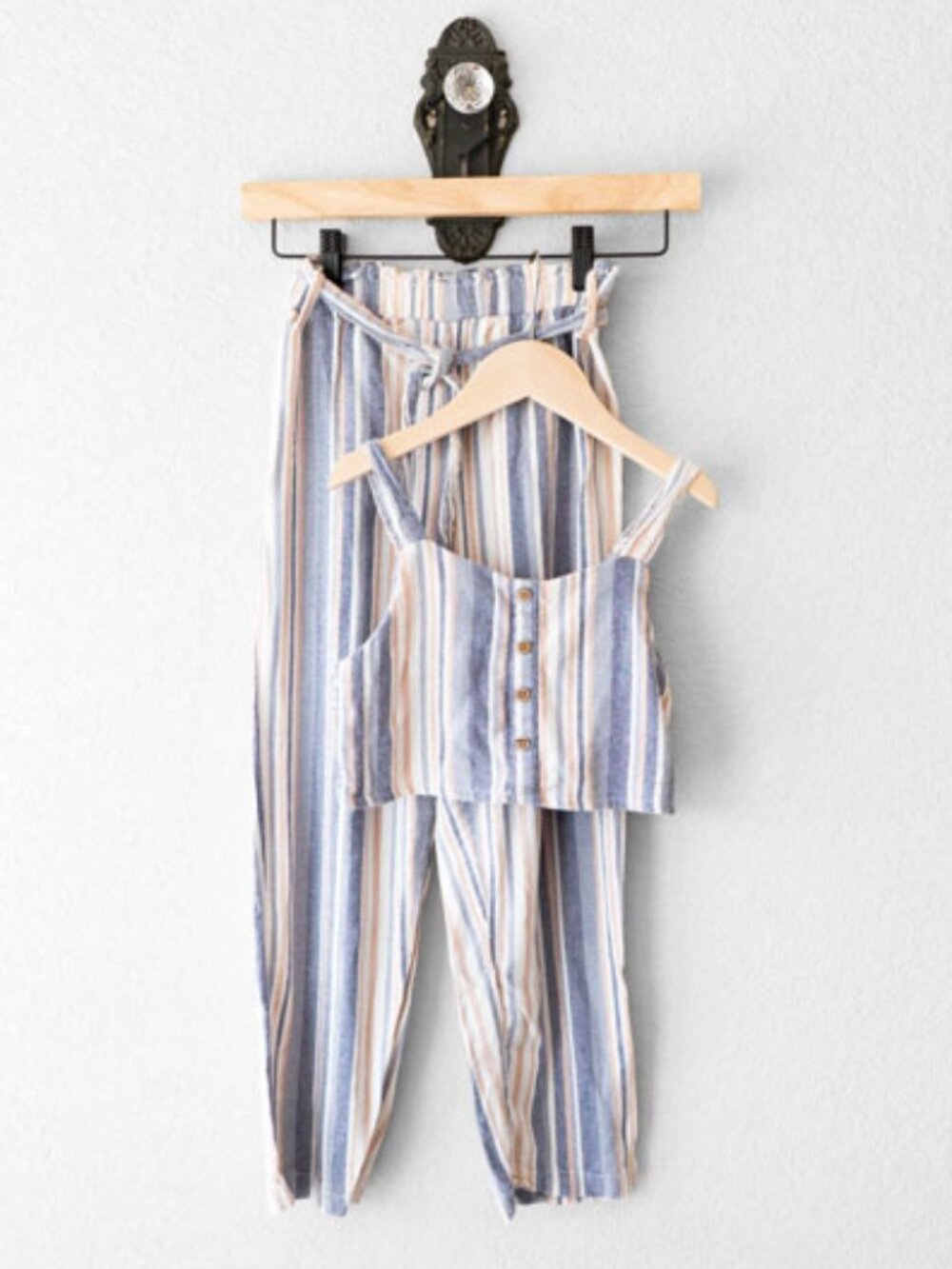 Japna Girls Striped Two Piece Set Crop Top Paperbag Pants Blue Peach Size 8